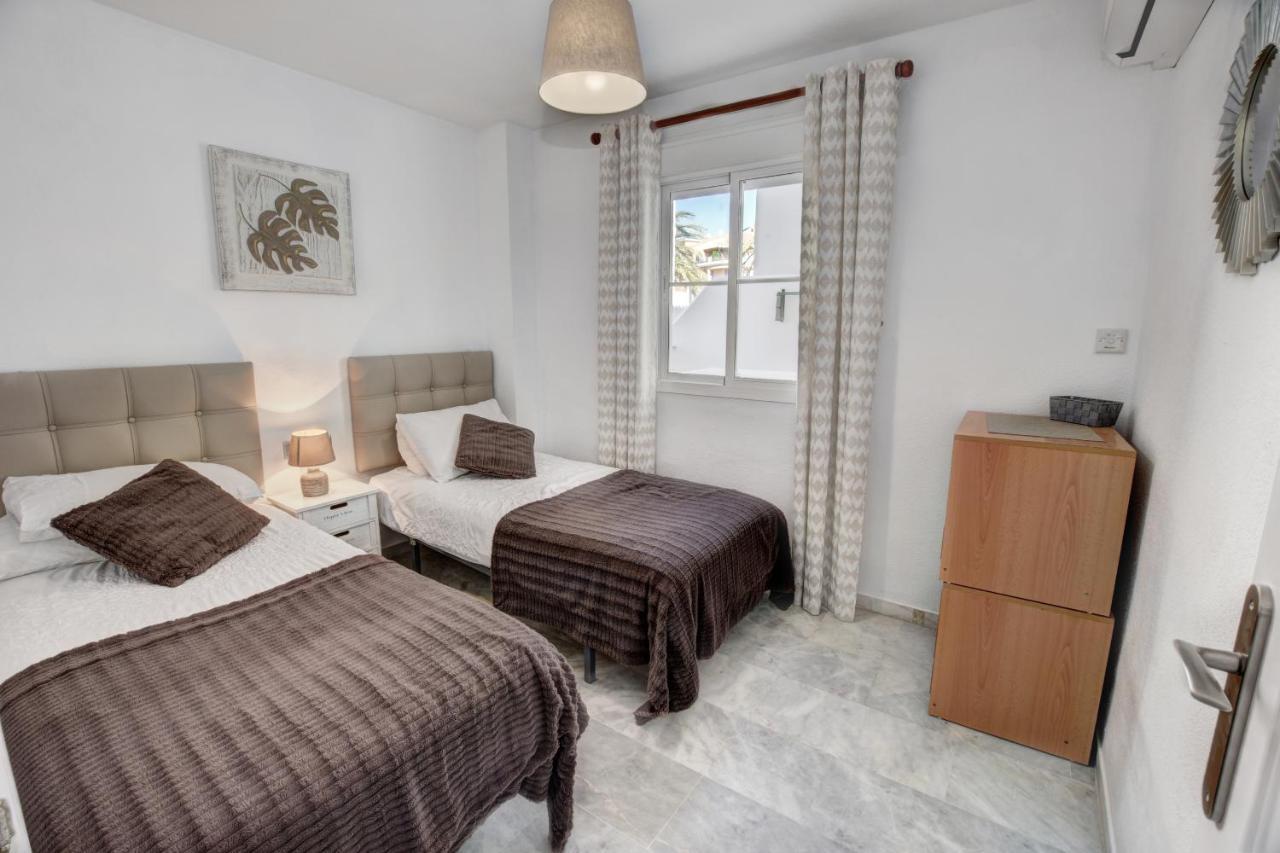 Ferienhaus Timon Ii, Luxury 3 Bedroom Beachside Benalmádena