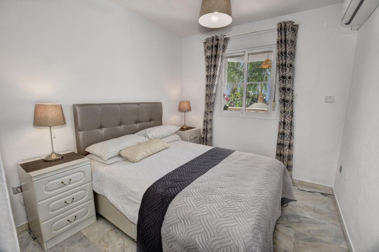 Timon Ii, Luxury 3 Bedroom Beachside Ferienhaus *